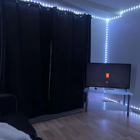 2 Bedroom Luxury Centre *